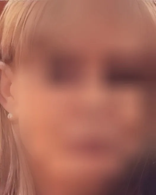 Ailsa, 25