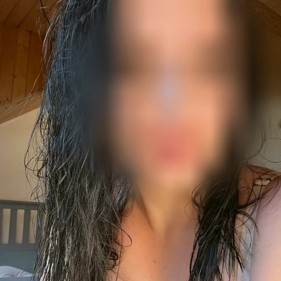 Shannon, 21