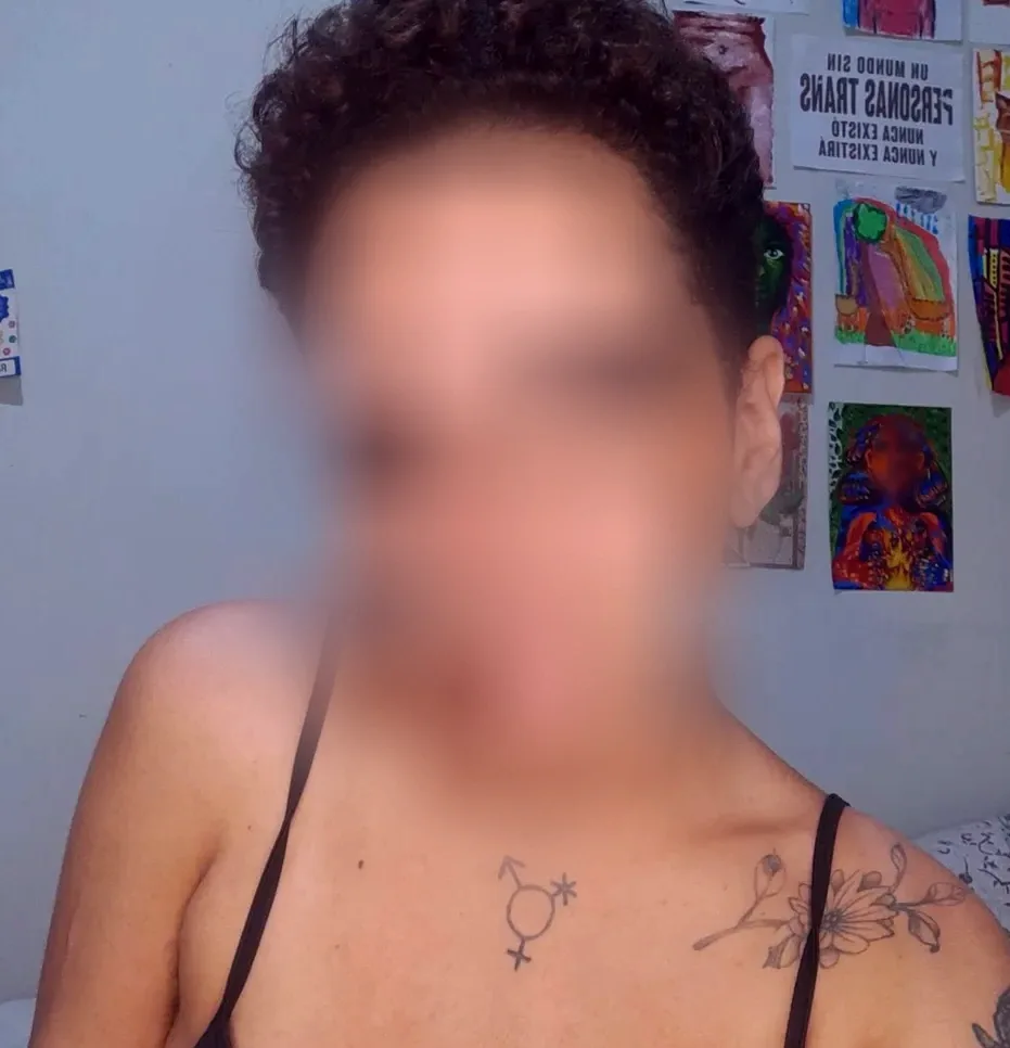 Yasmin, 26
